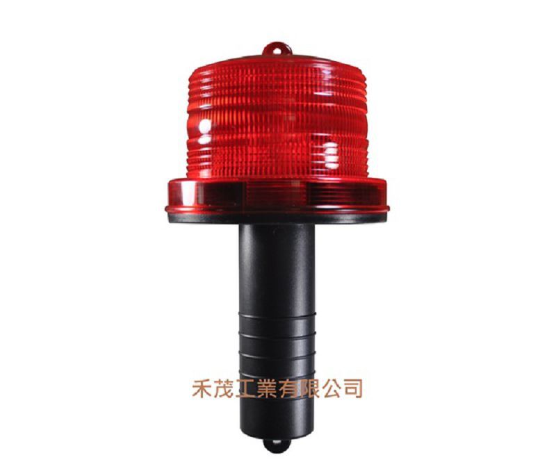 兼具功能性與安全性的反光背心,隨著不同情境自由轉換 高耐用度、高亮度的優質LED警示燈,保障施工一切安全